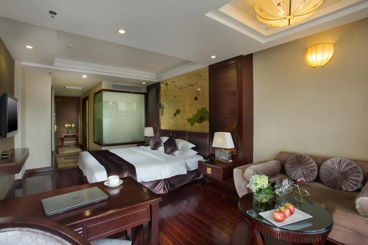 Luxury Suite
